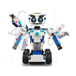 Радиоуправляемый конструктор CaDA Technic Робот DADA (606 деталей) C51028W