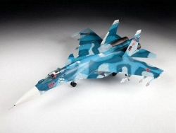 Модель сборная ZVEZDA Российский палубный истребитель Су-33, подарочный набор, 1/72
